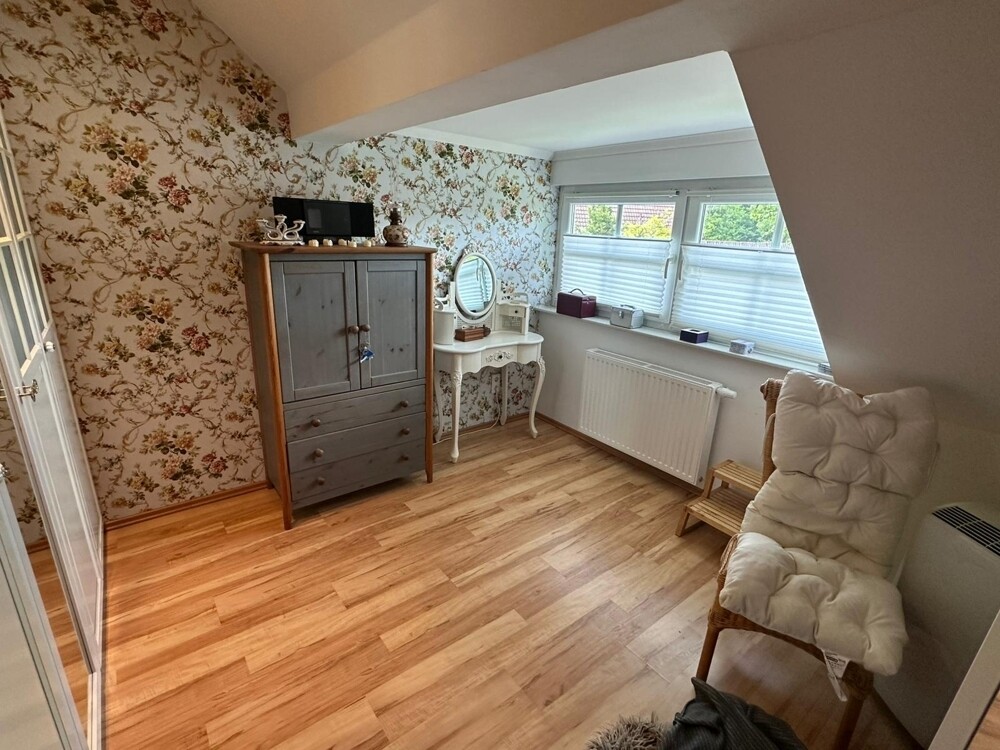 Schlafzimmer DG