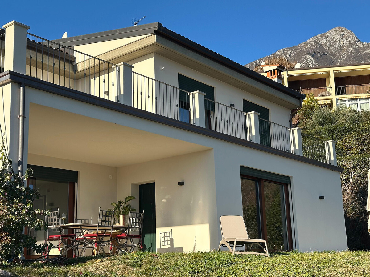 Hausansicht Terrasse unten