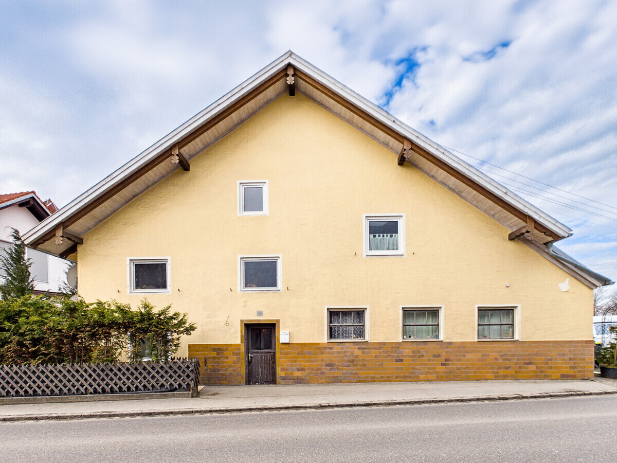 Straßenansicht