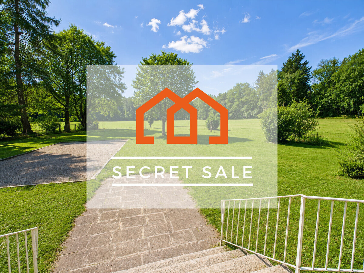 Secret Sale