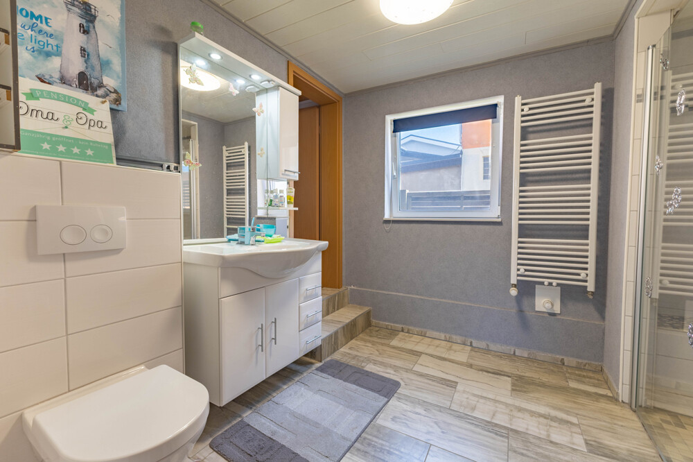 Wohnung 1 - Badezimmer