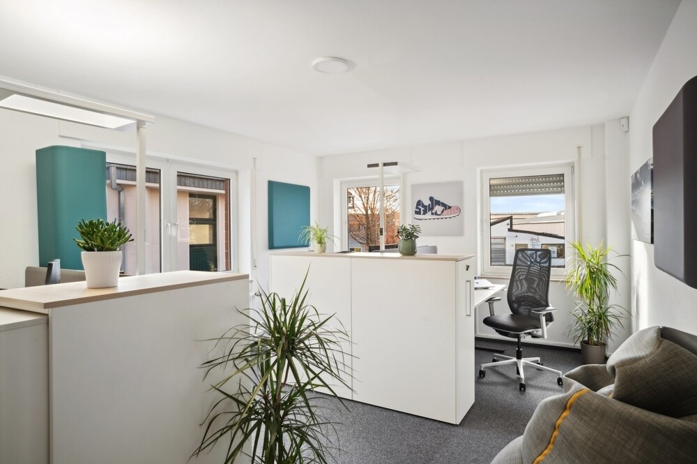 backbone_519799-A_046_WEB