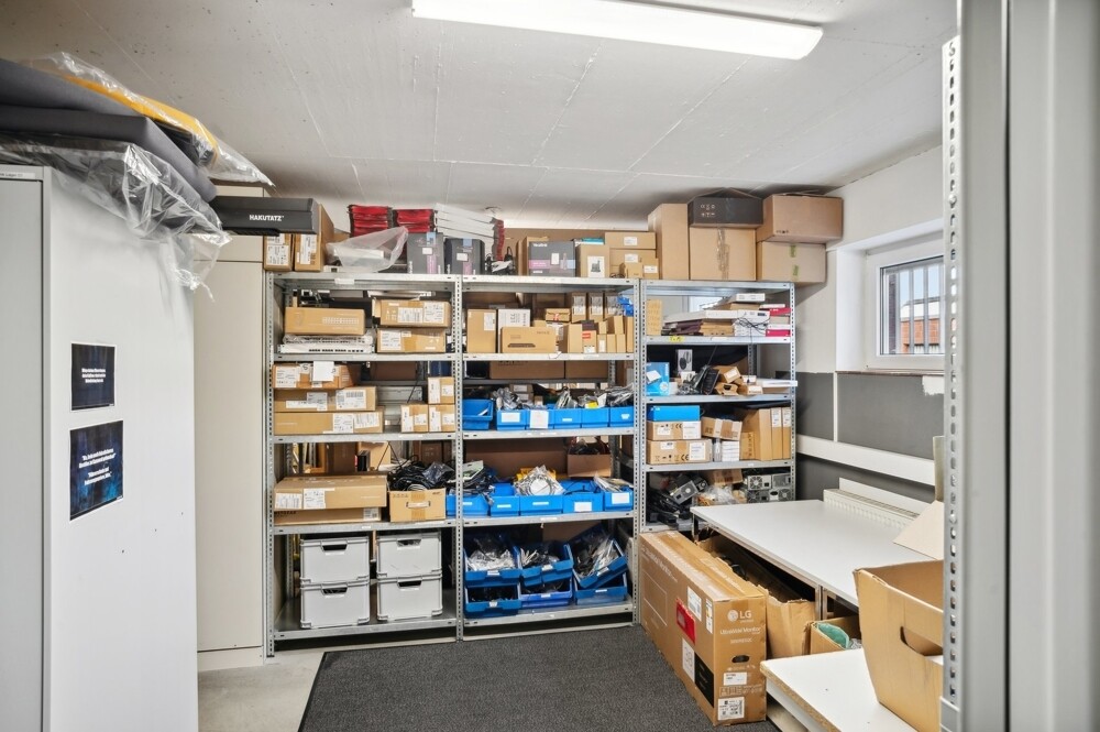 backbone_519799-A_037_WEB