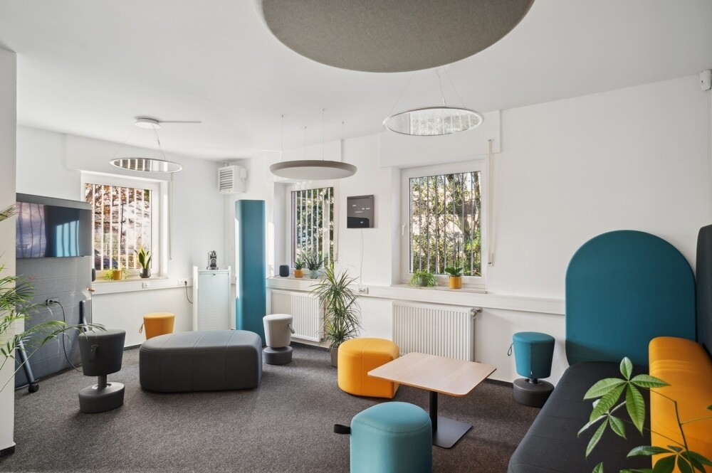 backbone_519799-A_013_WEB