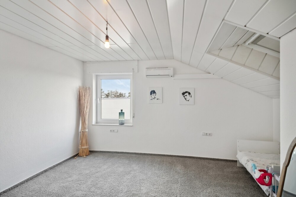 backbone_519799-A_070_WEB