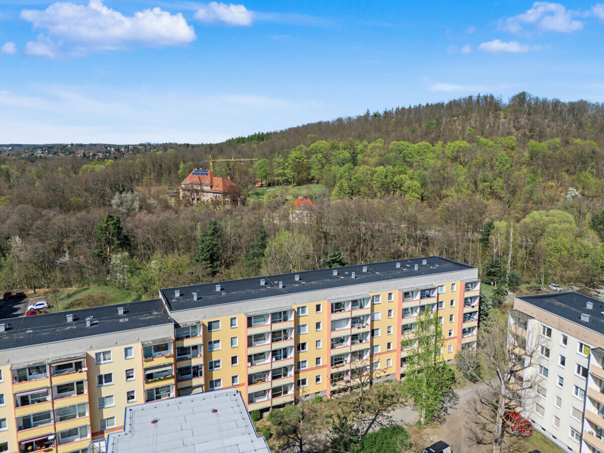 Hausansicht- Waldrand