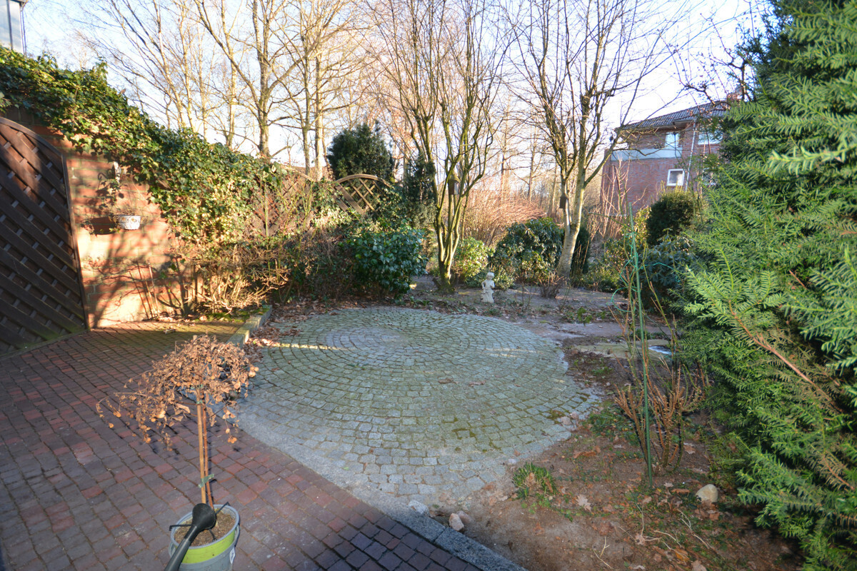 Indorf 8_edited