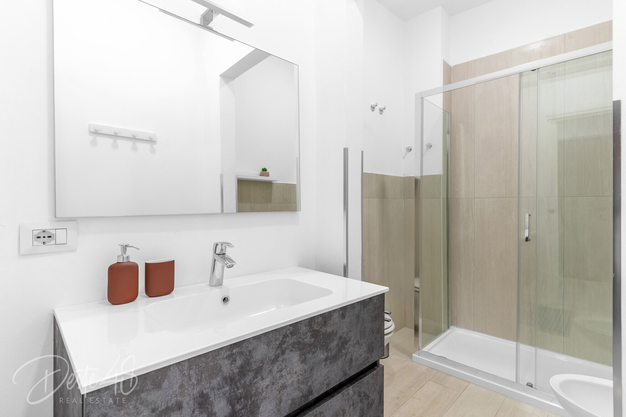 Largo della Crocetta 2 - alta def-1