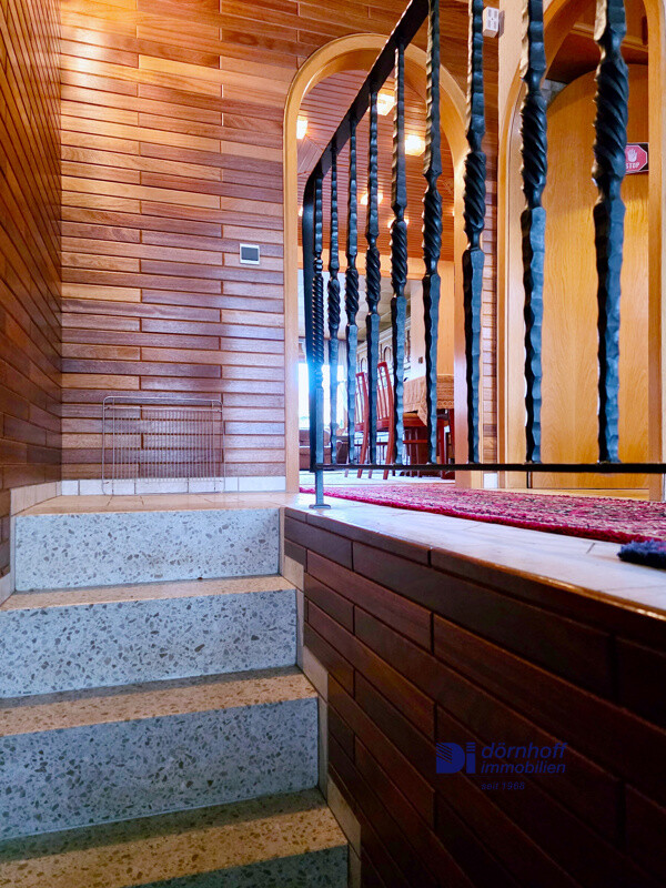 Treppenzugang zum UG