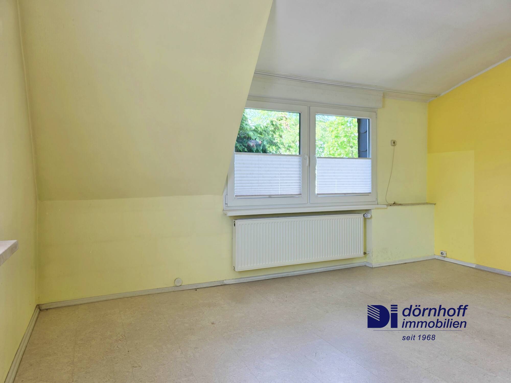 Schlafzimmer DG