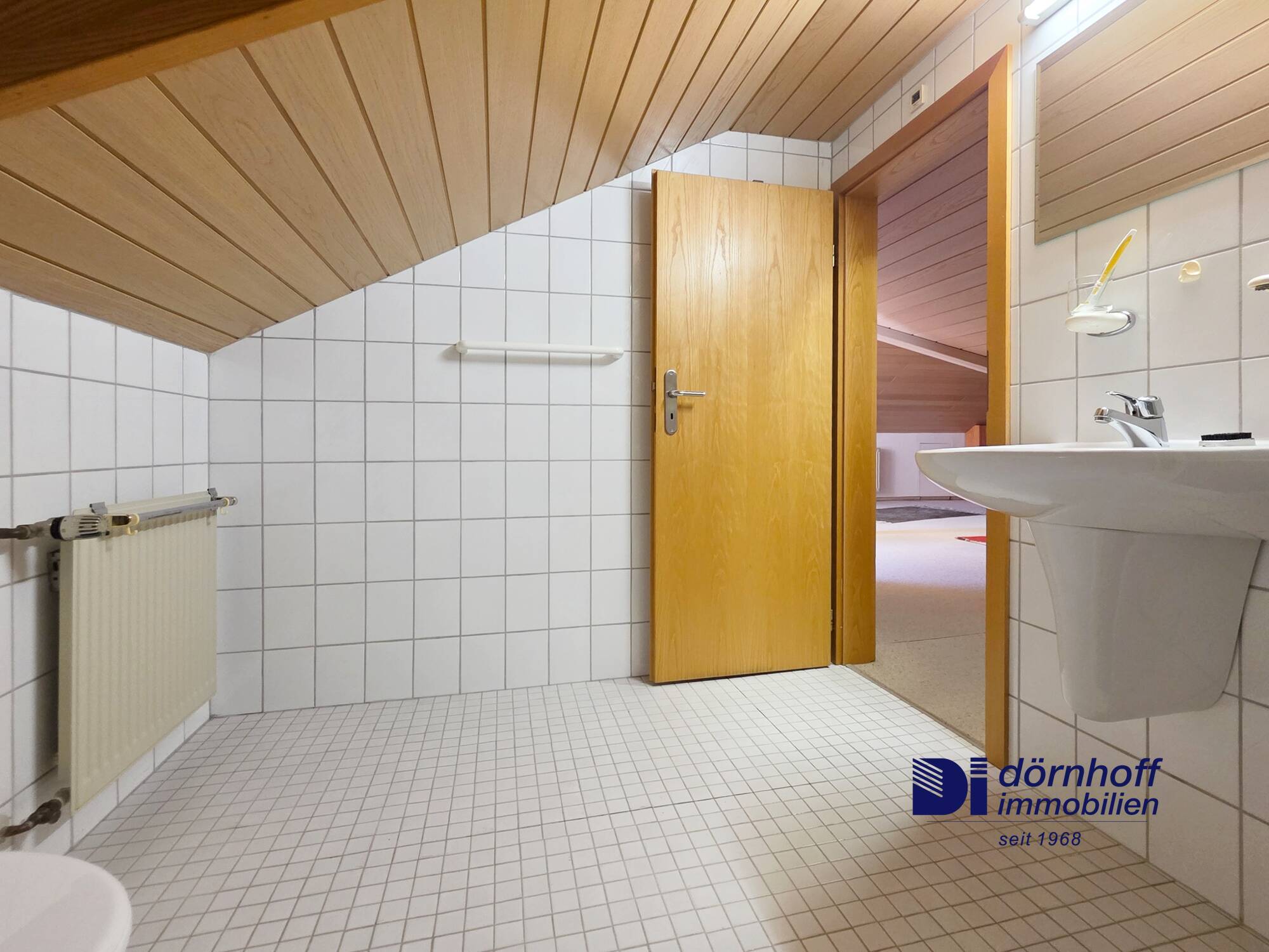 Badezimmer im DG