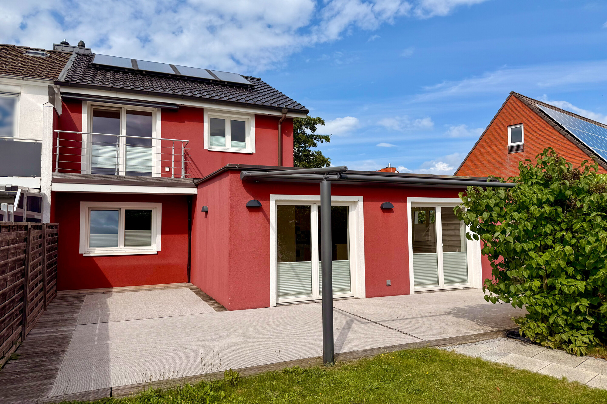 Hausansicht vom Garten