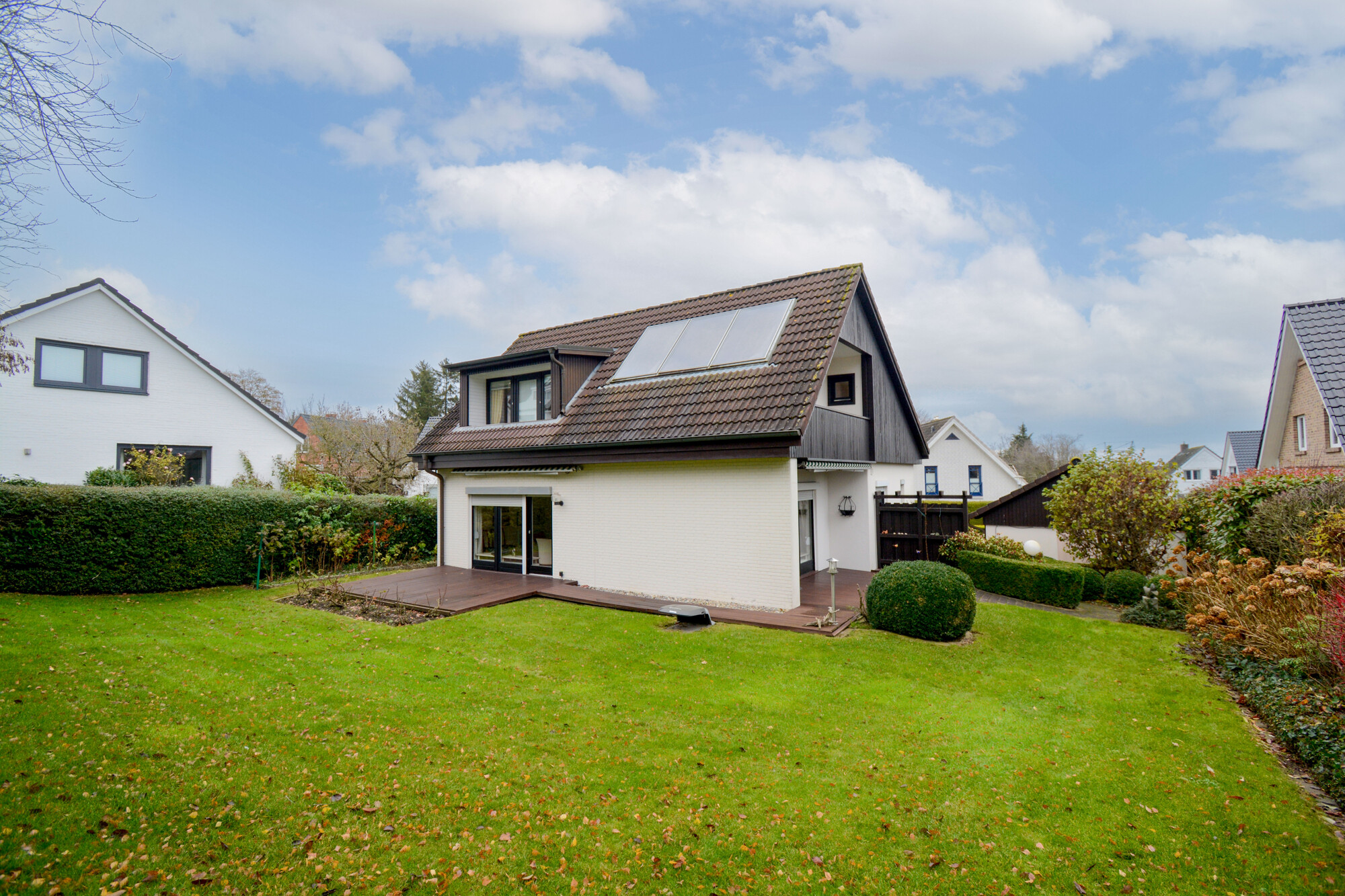Hausansicht vom Garten