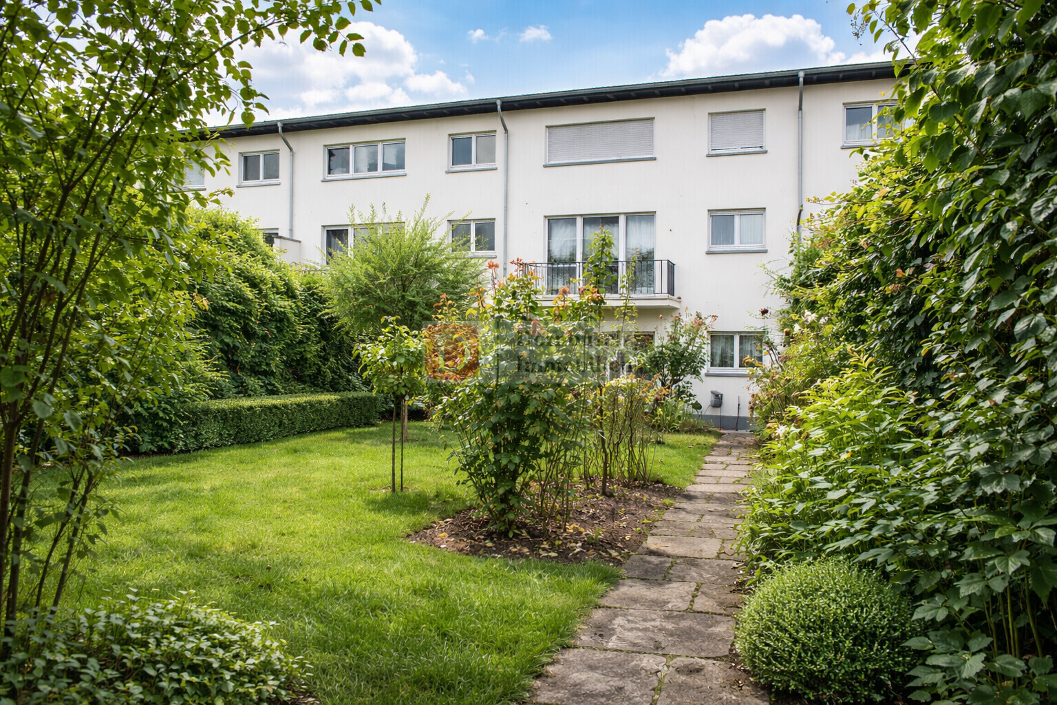 Hausrückansicht Bild 2