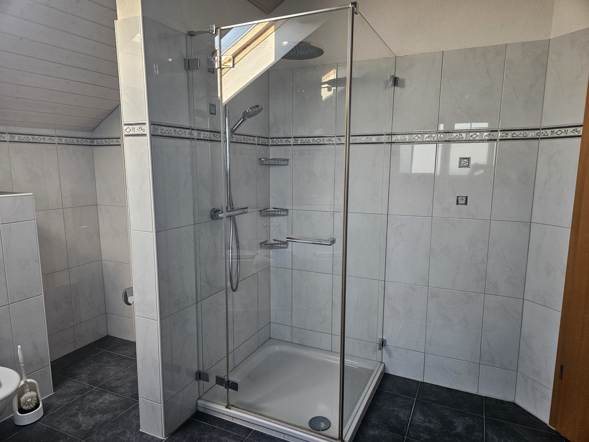 Regendusche Badezimmer OG