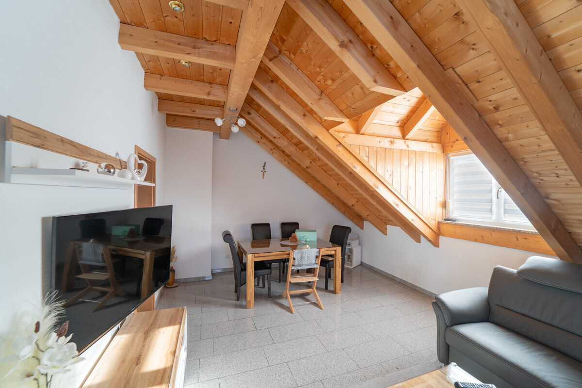 Wohnzimmer DG