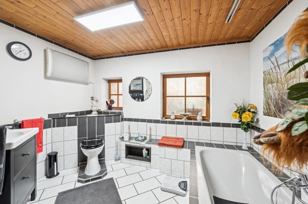 Badezimmer EG