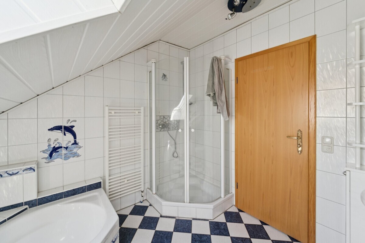 Badezimmer DG