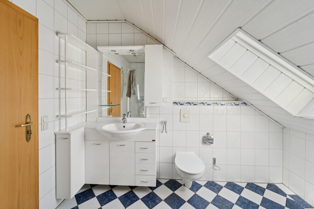 Badezimmer DG