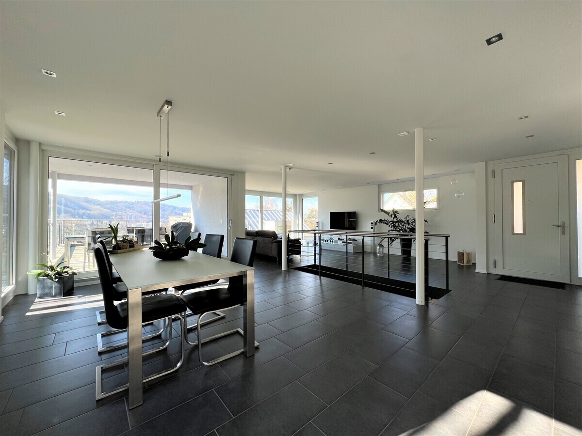 https://api.casaone.ch/elitehomes/orig/_slash_uploads_slash_2022_slash_03_slash_f57f73c7-996d-11ec-842e-005056bdbc06