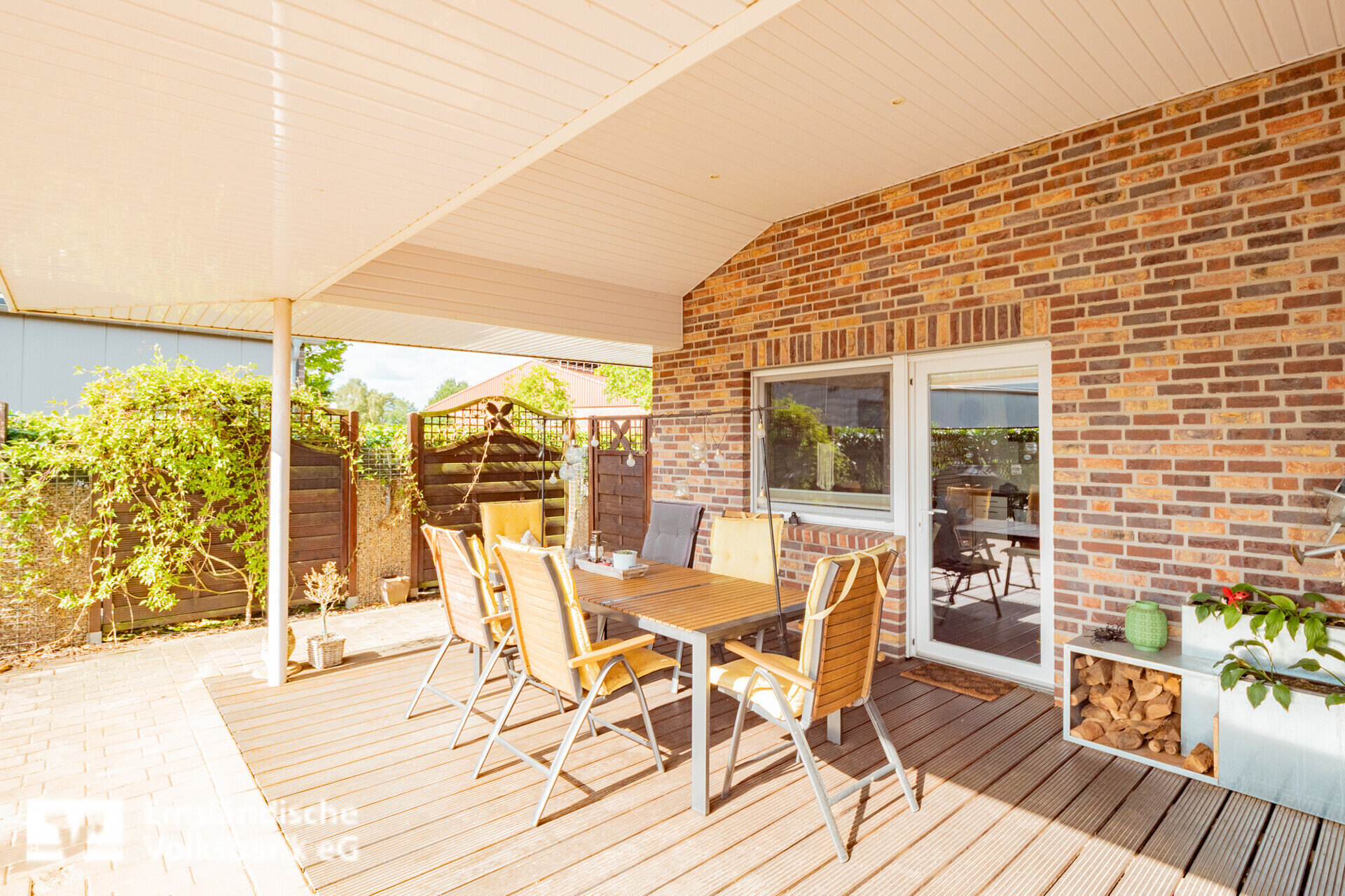 Überdachte Terrasse