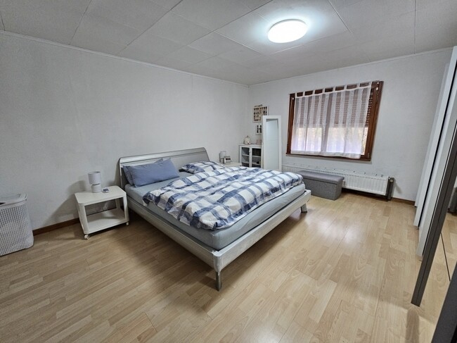 OG Schlafzimmer 1