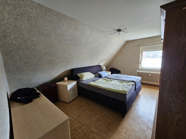 Schlafzimmer 2 OG