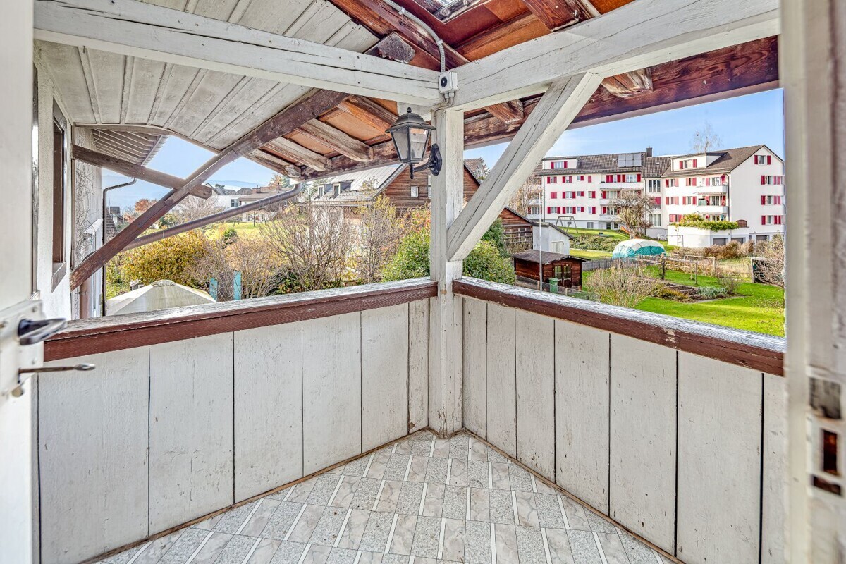 EFH_Blindenholzstrasse 2_ 8610 Uster_Balkon_Gartenseite
