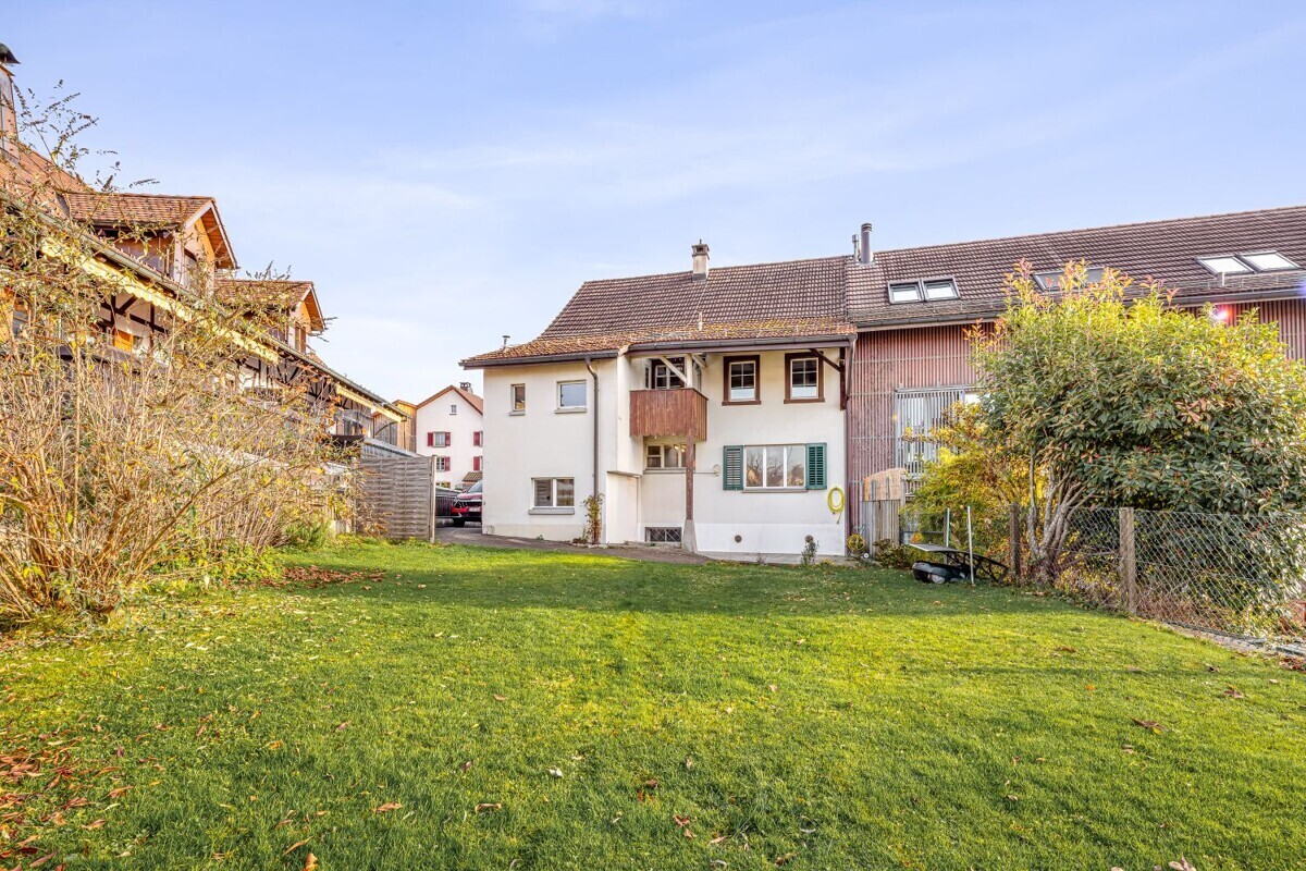 EFH_Blindenholzstrasse 2_ 8610 Uster_Rückseite