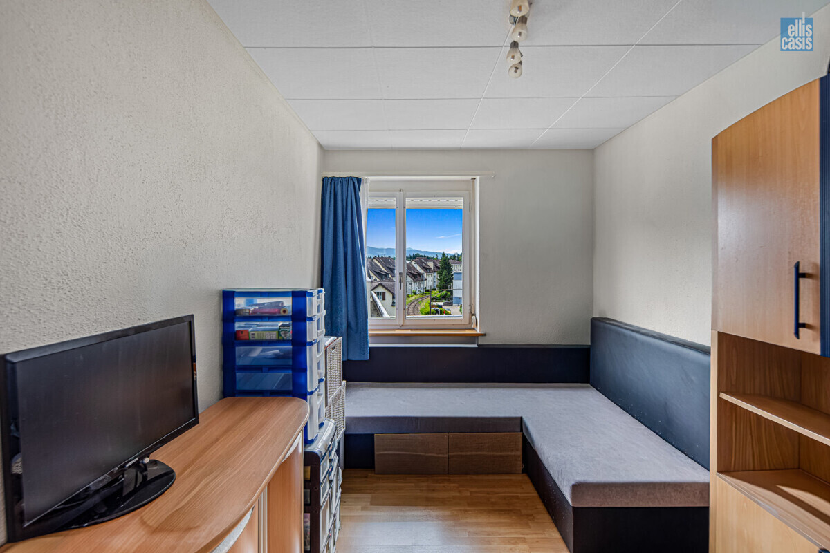 MFH_Gstaldenstrasse_8_Hinwil_Zimmer