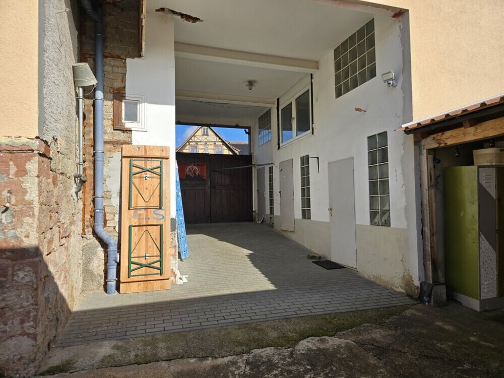 Hofeinfahrt