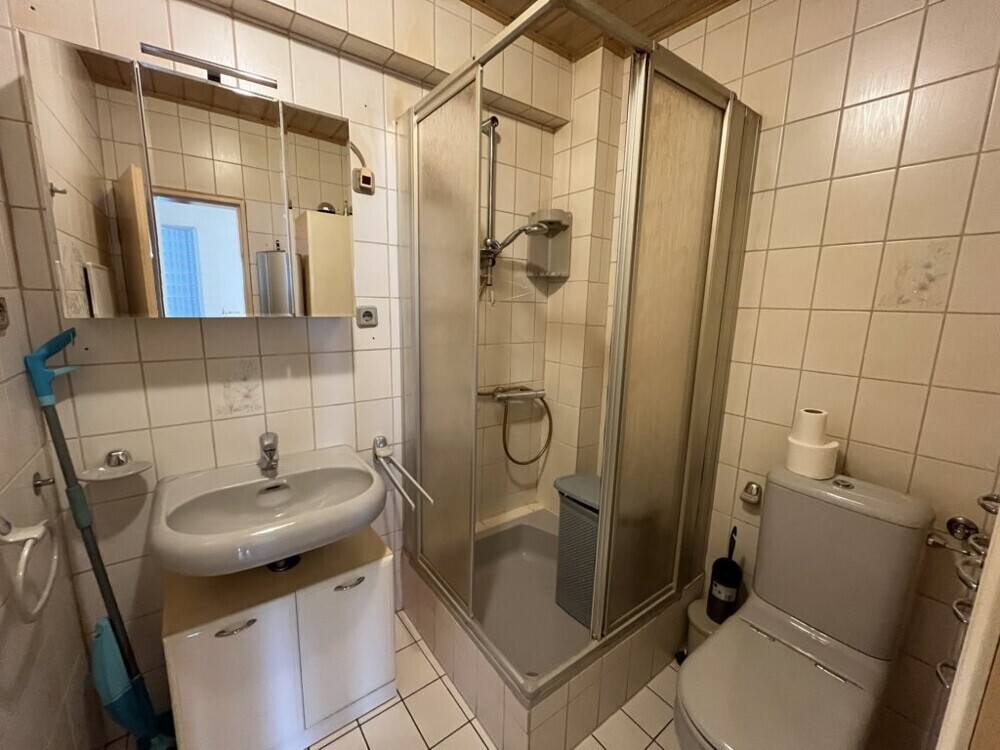 Haus 1 - Badezimmer