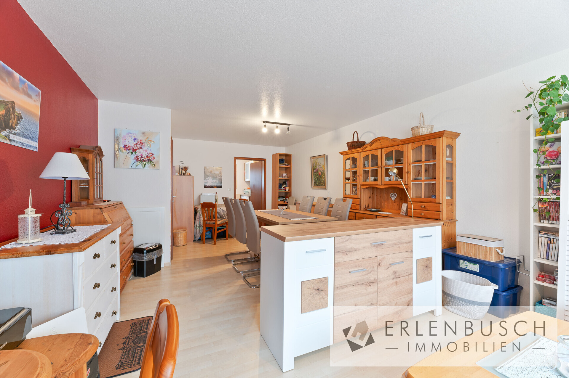 Wohn- und Esszimmer II