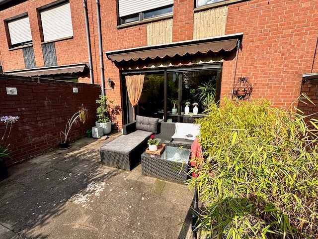 Ansicht Gartenseite + Terrasse