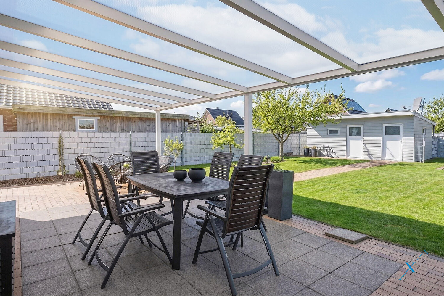 überdachte Terrasse