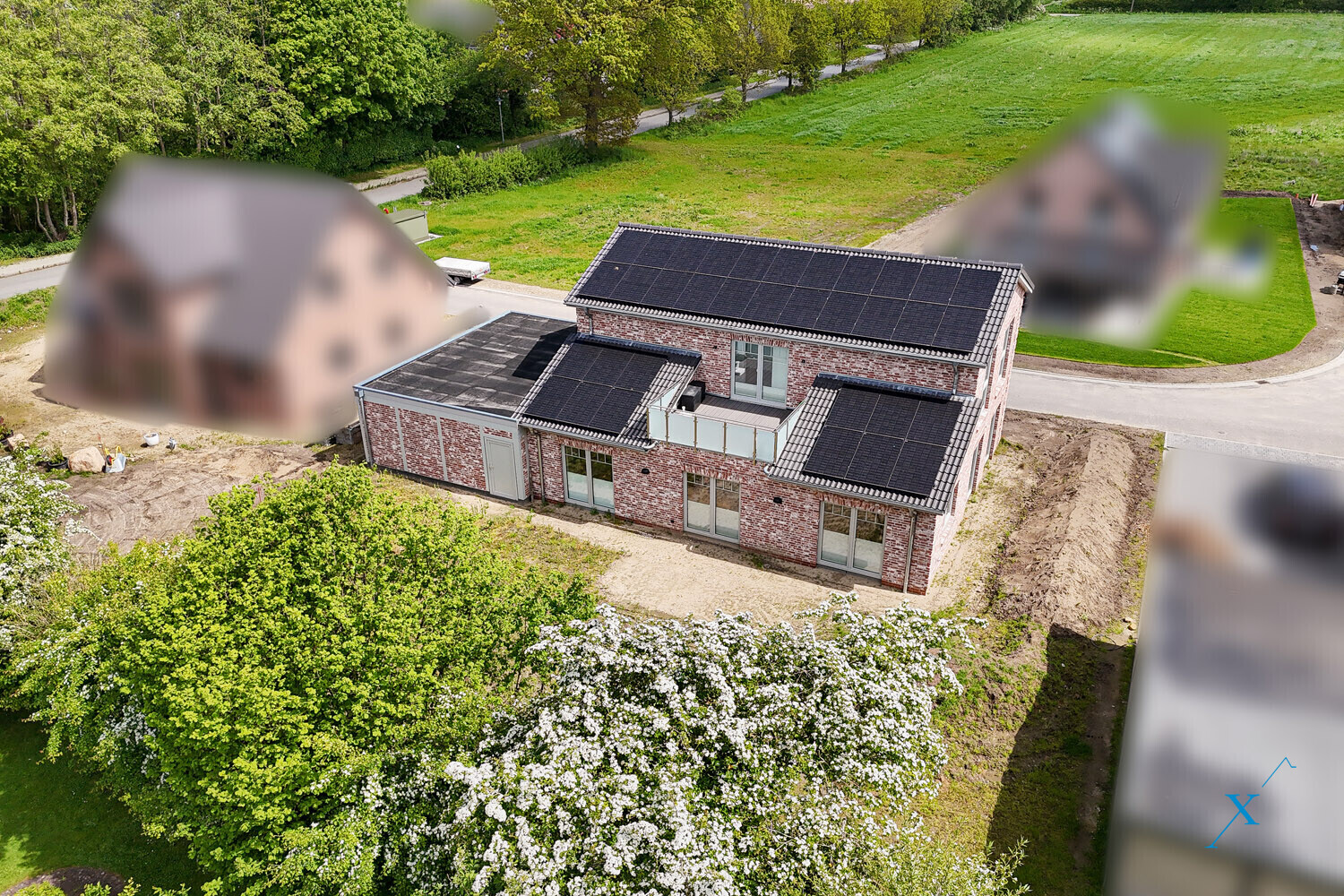 Drohne_Rückansicht_ausgeblendet