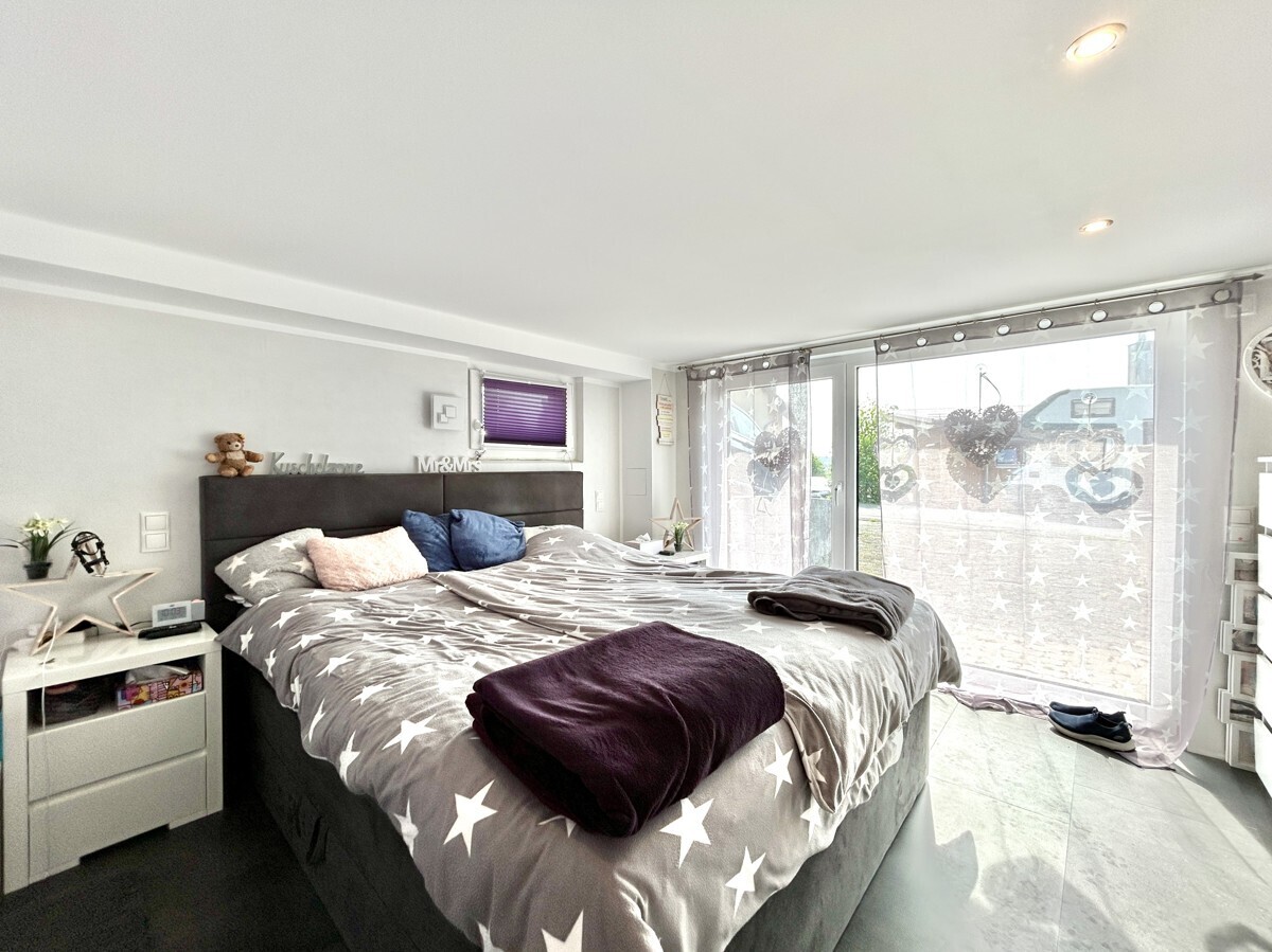 Schlafzimmer UG