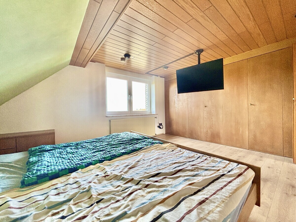 Schlafzimmer DG