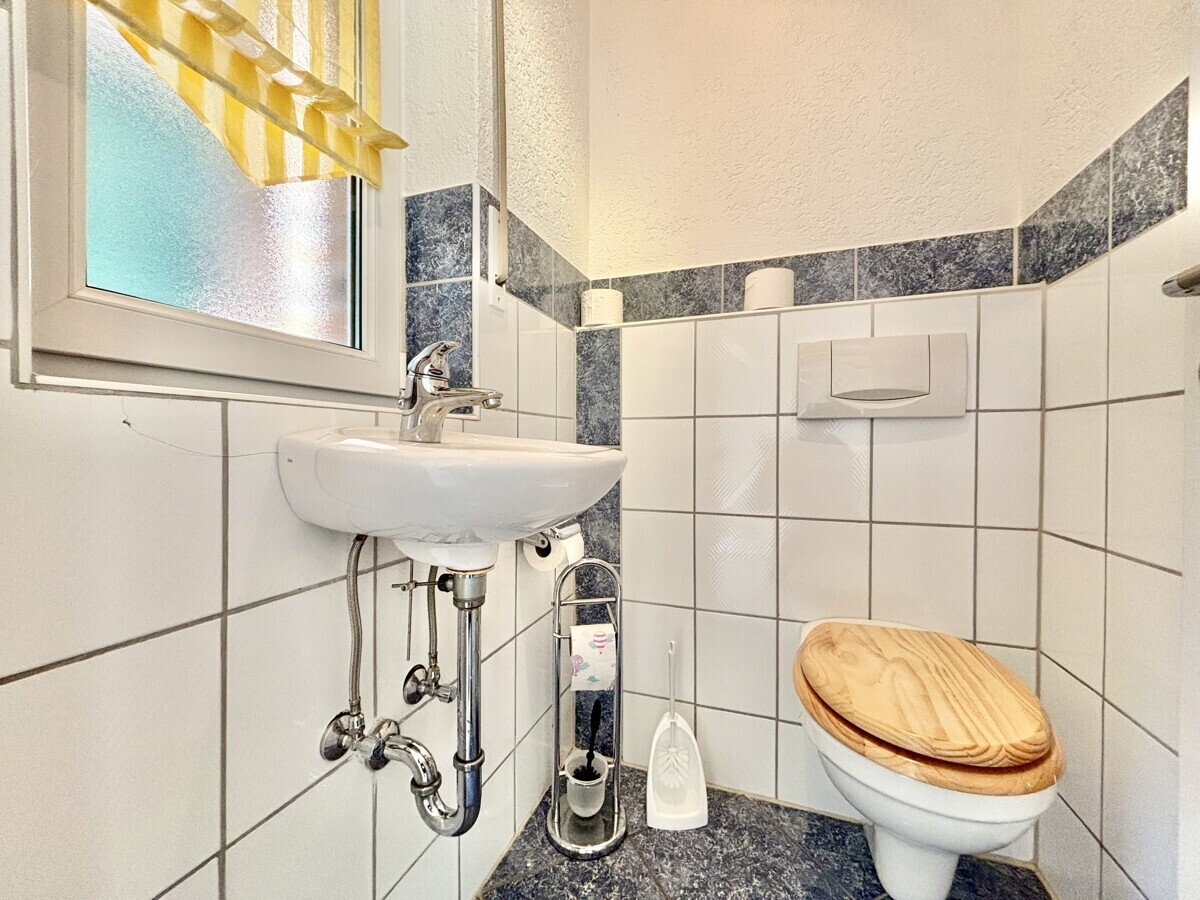Gäste-Wc EG
