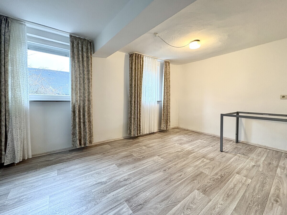 Arbeitszimmer EG