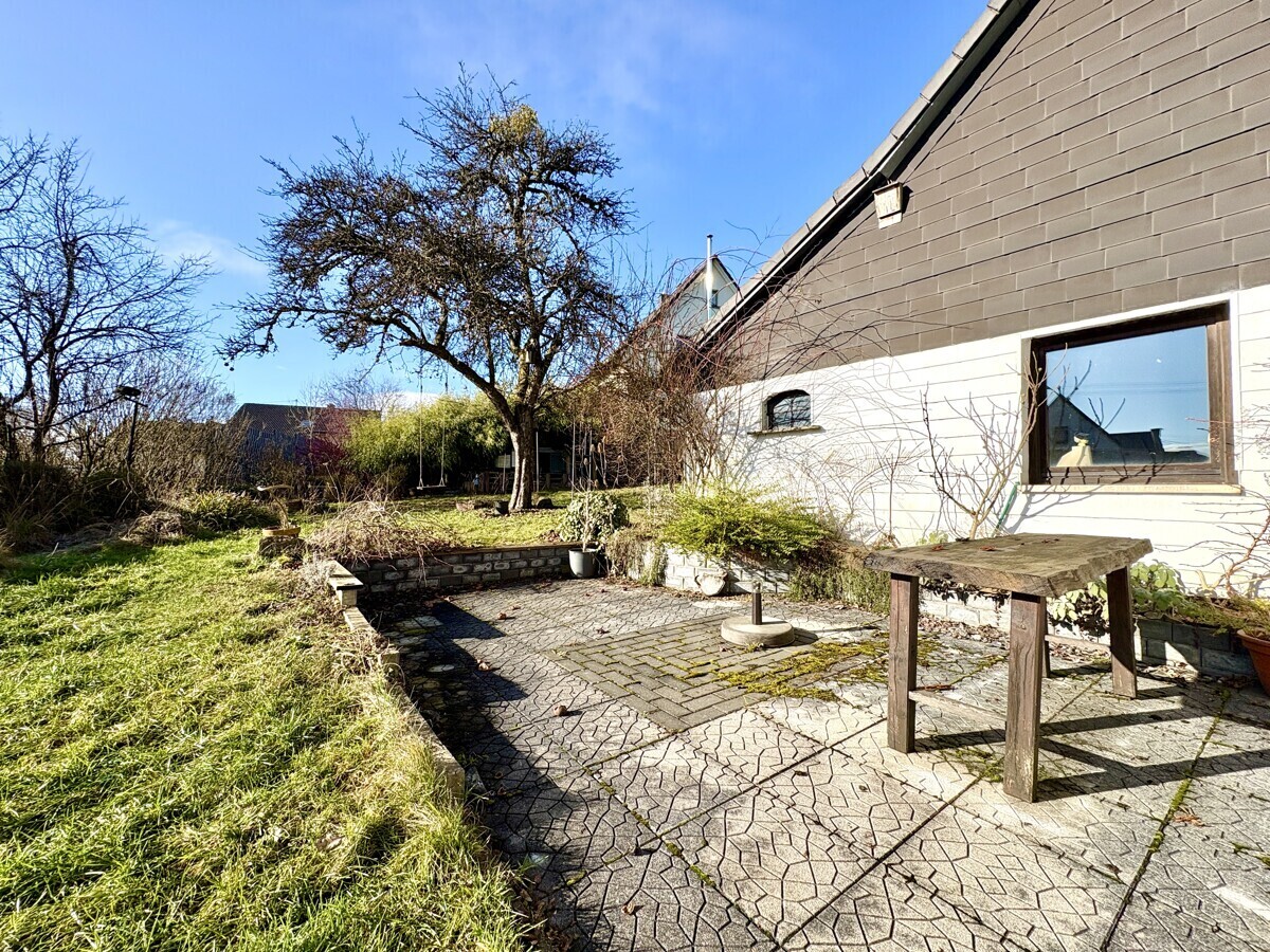 Garten mit Terrasse