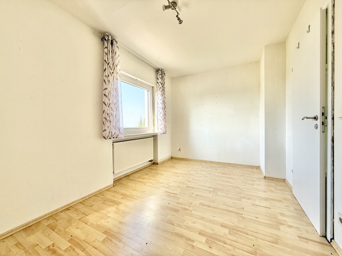 Schlafzimmer DG