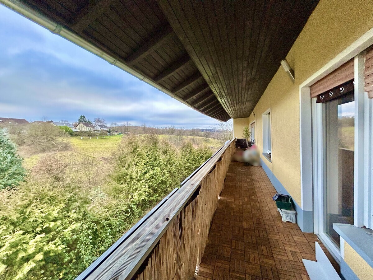 EG Balkon mit tollem Ausblick