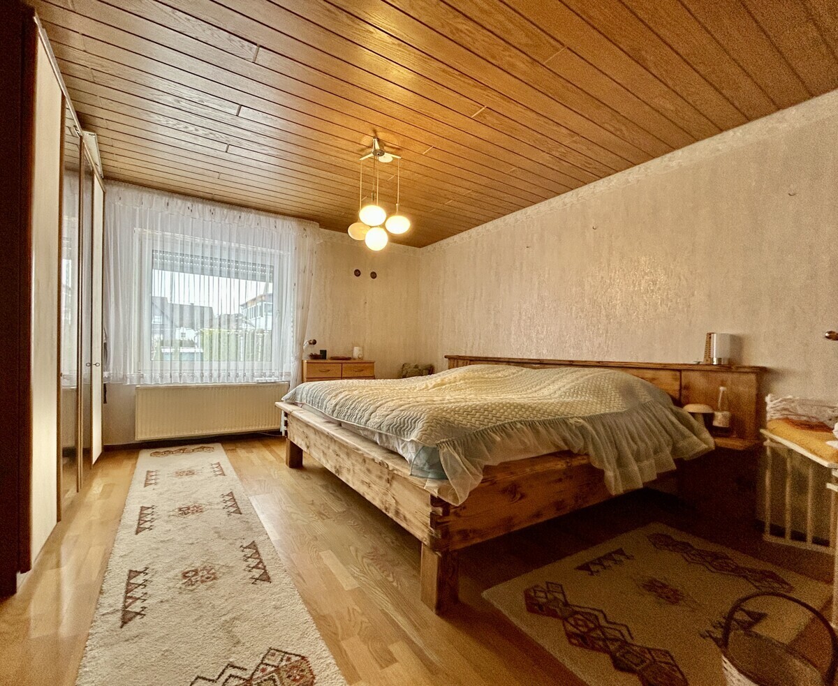 EG Schlafzimmer