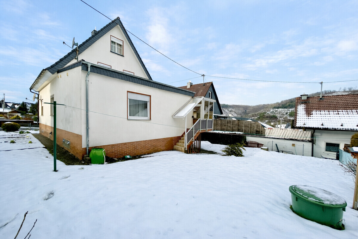 Grundstück mit Balkonzugang