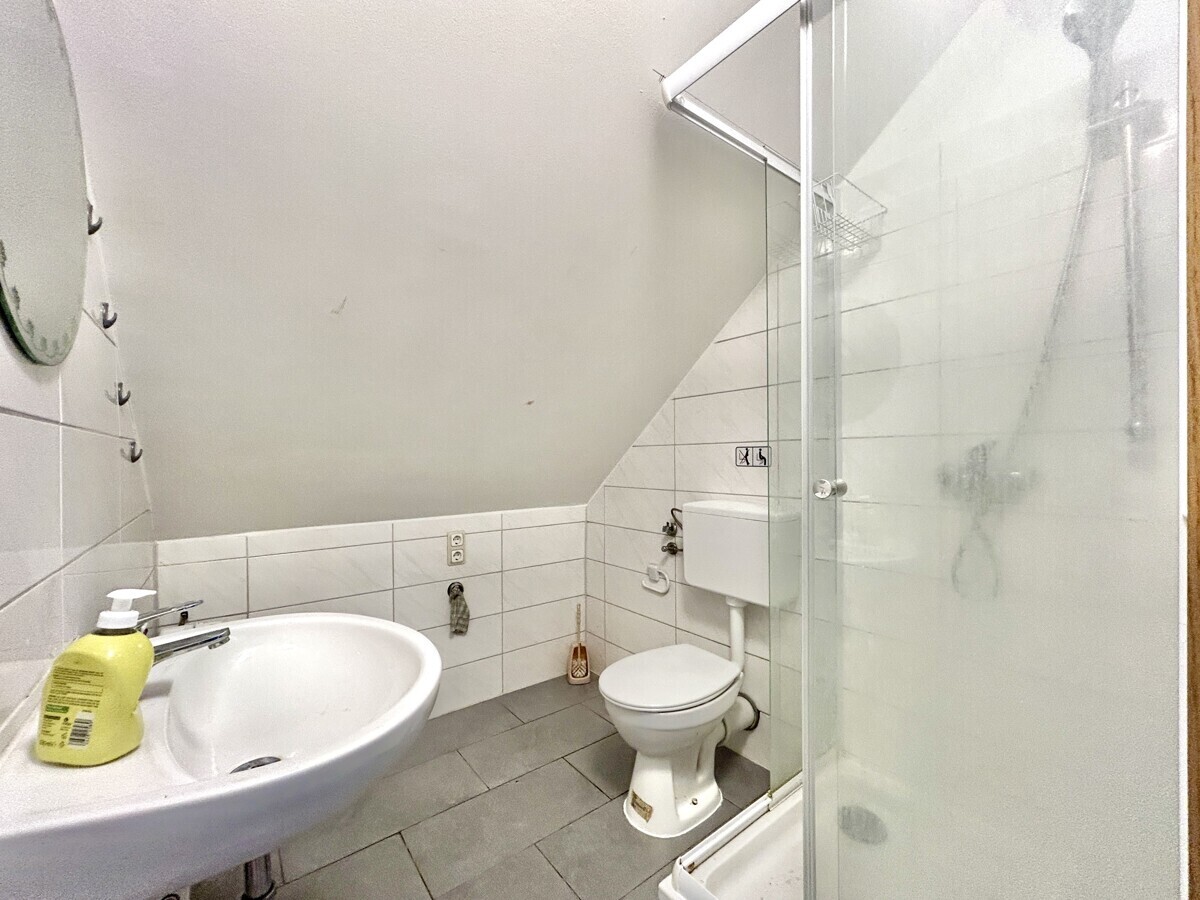 Badezimmer DG