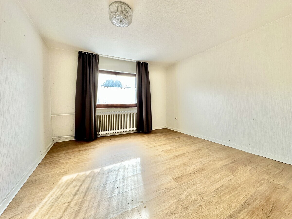 Schlafzimmer DG