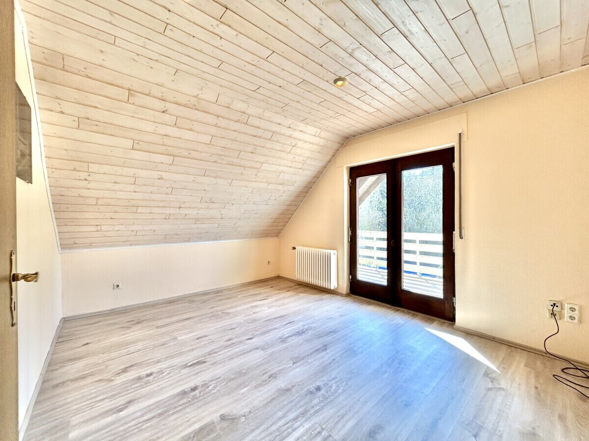 Schlafzimmer 1 DG