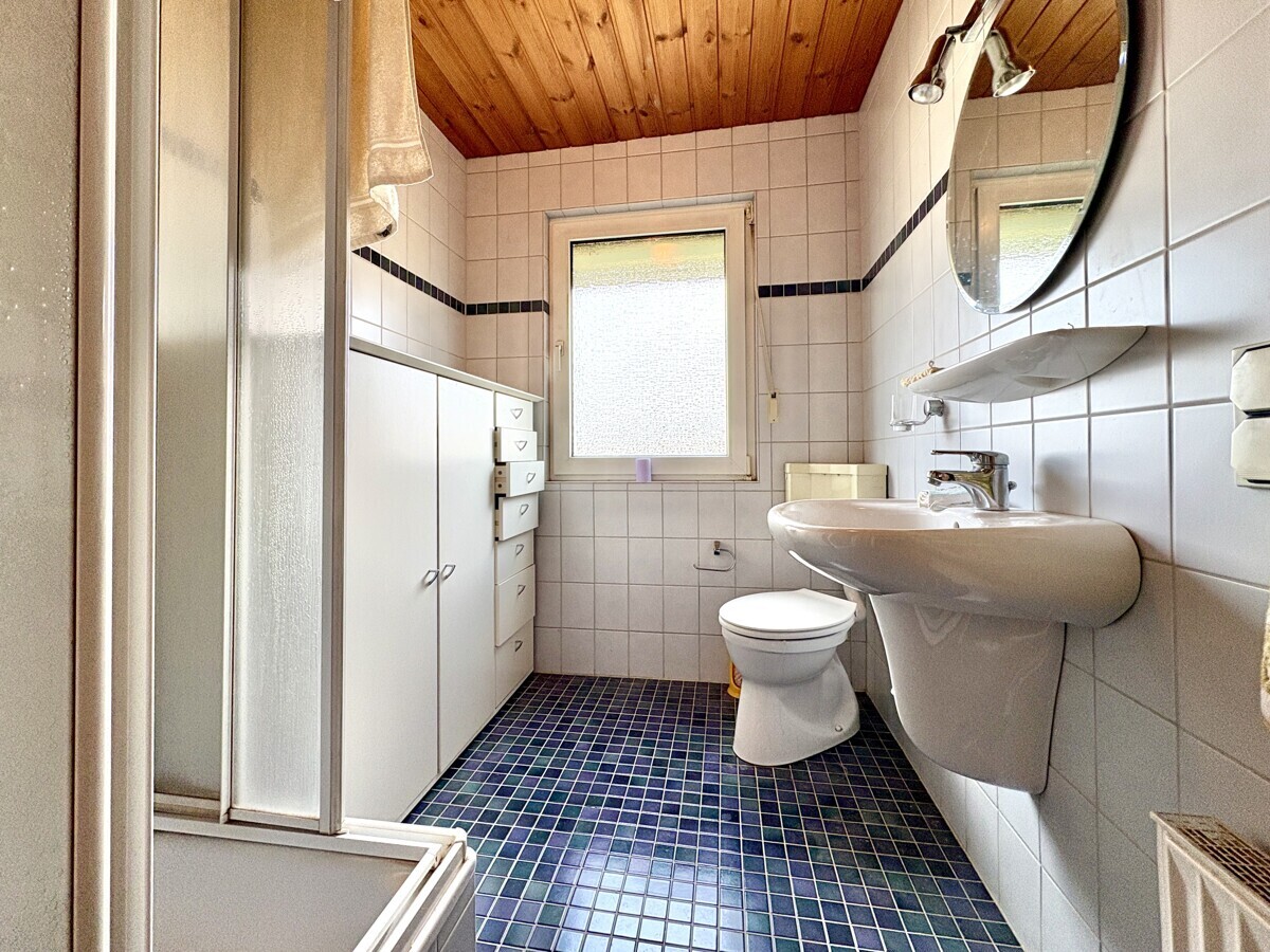 Badezimmer DG