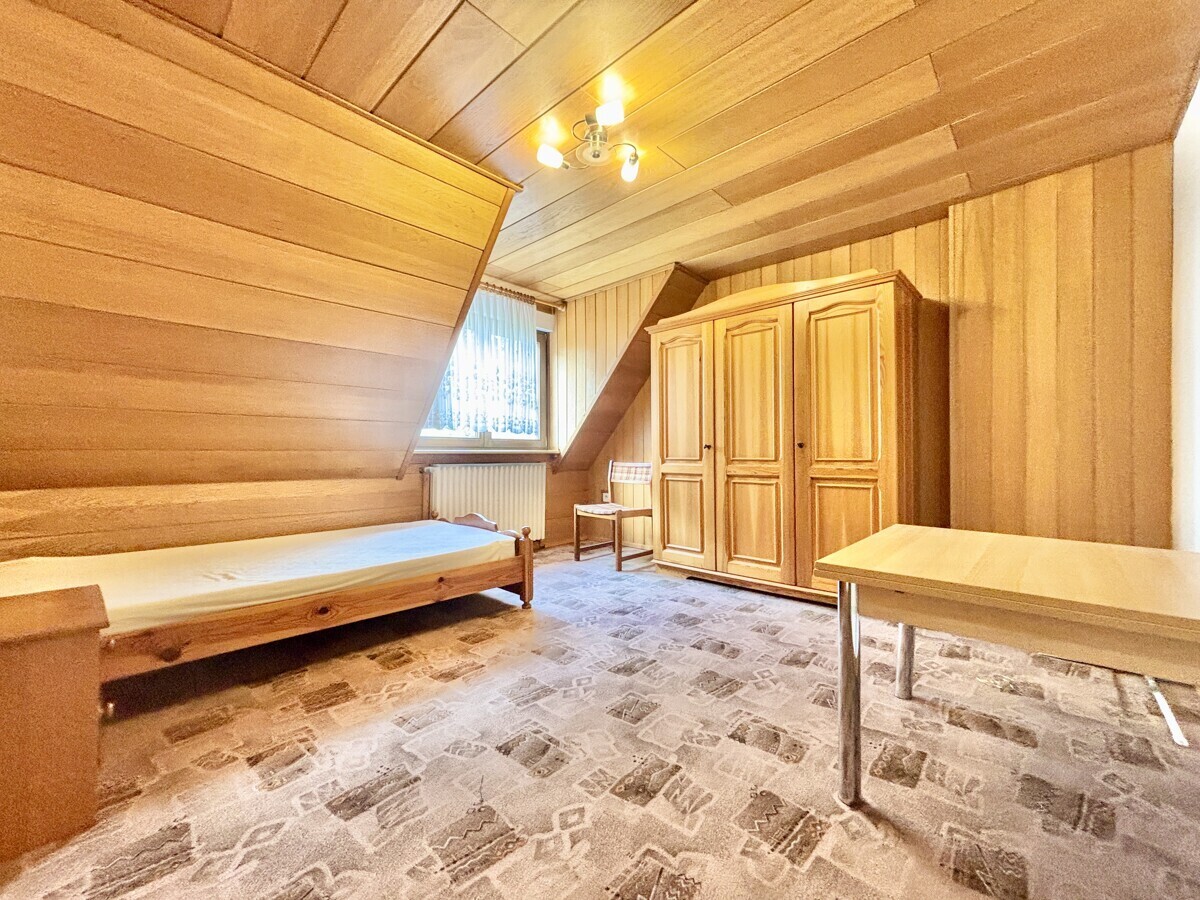 Schlafzimmer DG